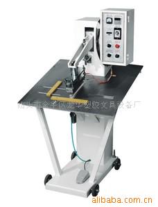 汕頭市金平區龍華塑膠文具設備廠 專注科教文具領域的創新與發展